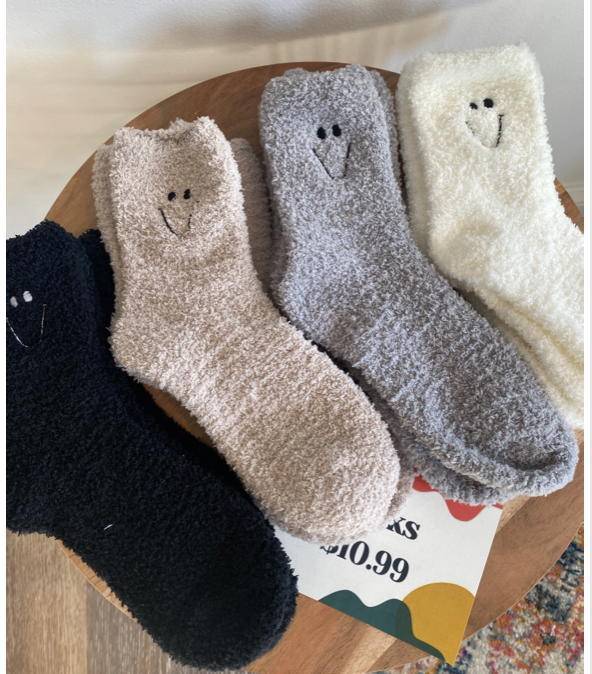 Smiley Fuzzy Socks – PoshMarie